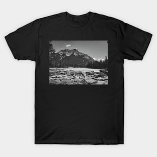 Jasper National Park Mountain Landscape Photo V4 T-Shirt